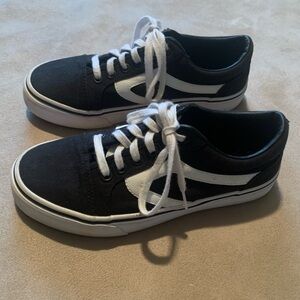 Time and Tru Black and White Retro Sneakers